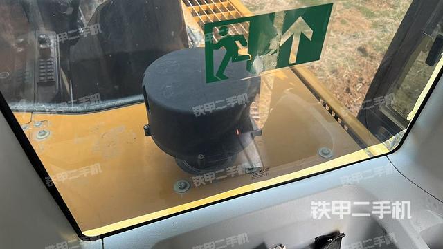 后窗玻璃角標(biāo)（駕駛室部分）