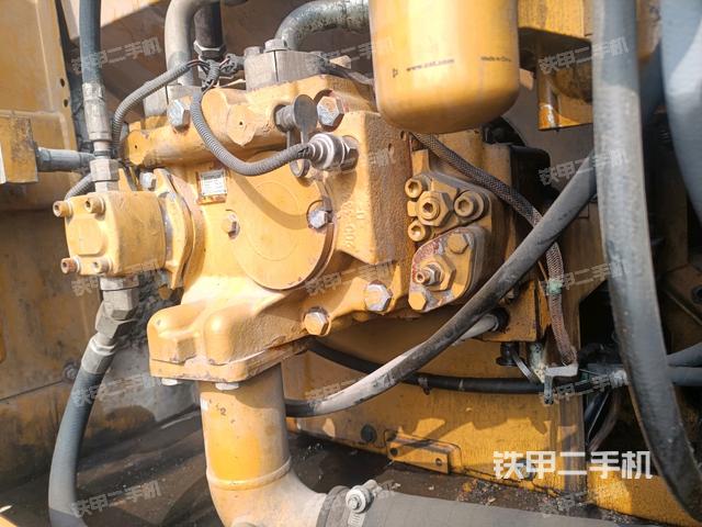 液壓泵斜45?左（大件艙室）