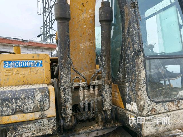 大臂根部?斜視（工作和回轉(zhuǎn)裝置）