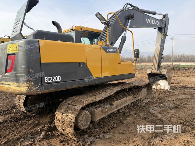 整機(jī)右后45°(整機(jī)外觀) 整機(jī)右后45°(整機(jī)外觀)