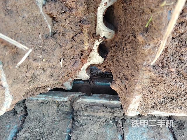 单侧履带整体（整机外观）