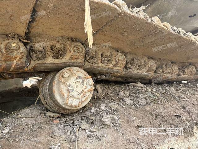 左側(cè)履帶整體?(行走機構(gòu)) 左側(cè)履帶整體?(行走機構(gòu))