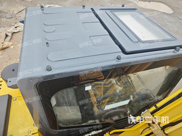 駕駛室頂部（整機(jī)外觀）