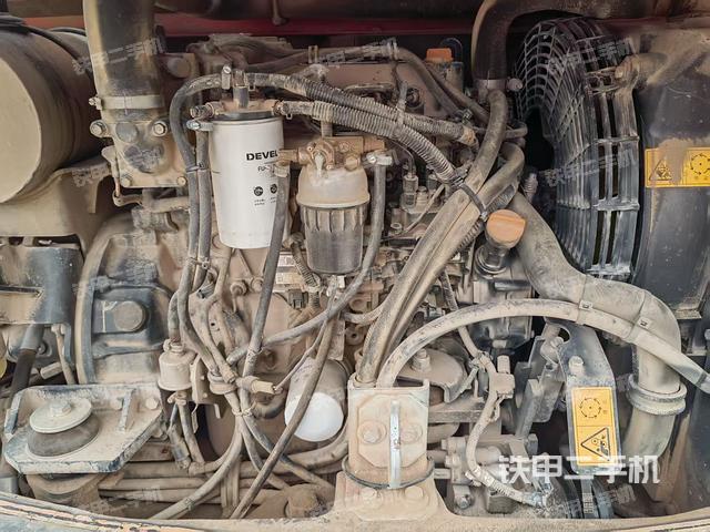 發(fā)動(dòng)機(jī)室(上車部件) 發(fā)動(dòng)機(jī)室(上車部件)