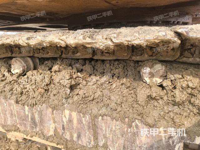 右側履帶整體（行走機構）