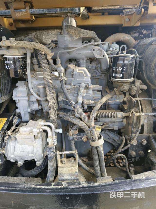 發(fā)動(dòng)機(jī)室(上車部件) 發(fā)動(dòng)機(jī)室(上車部件)