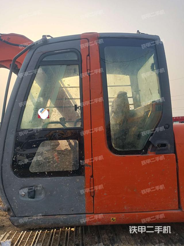 ?駕駛室正側(cè)（駕駛室部分）