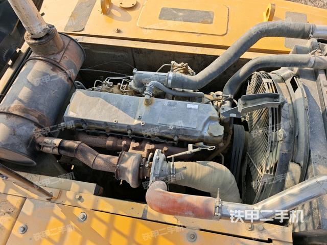 發(fā)動機整體俯視(整機外觀) 發(fā)動機整體俯視(整機外觀)