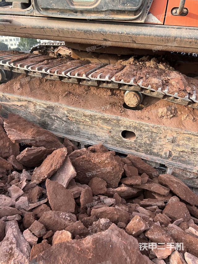 左側(cè)履帶整體?（行走機構(gòu)）