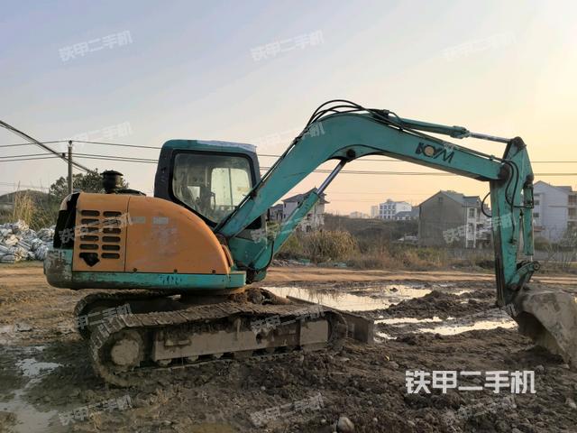 整機(jī)右后45°(整機(jī)外觀) 整機(jī)右后45°(整機(jī)外觀)