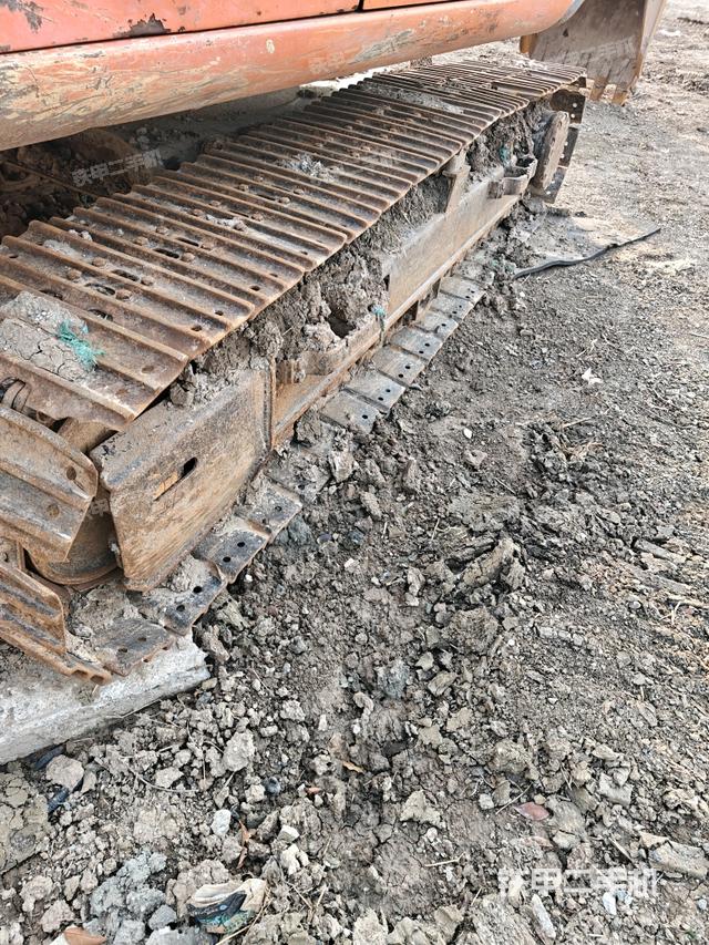 左側(cè)履帶整體?（行走機(jī)構(gòu)）