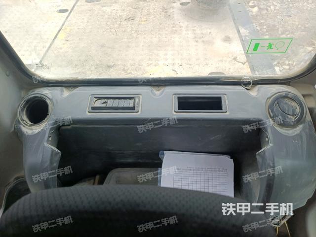 座椅后部（驾驶室部分）