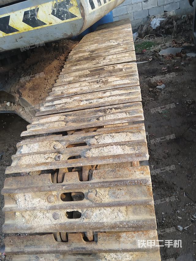 单侧履带整体（整机外观）