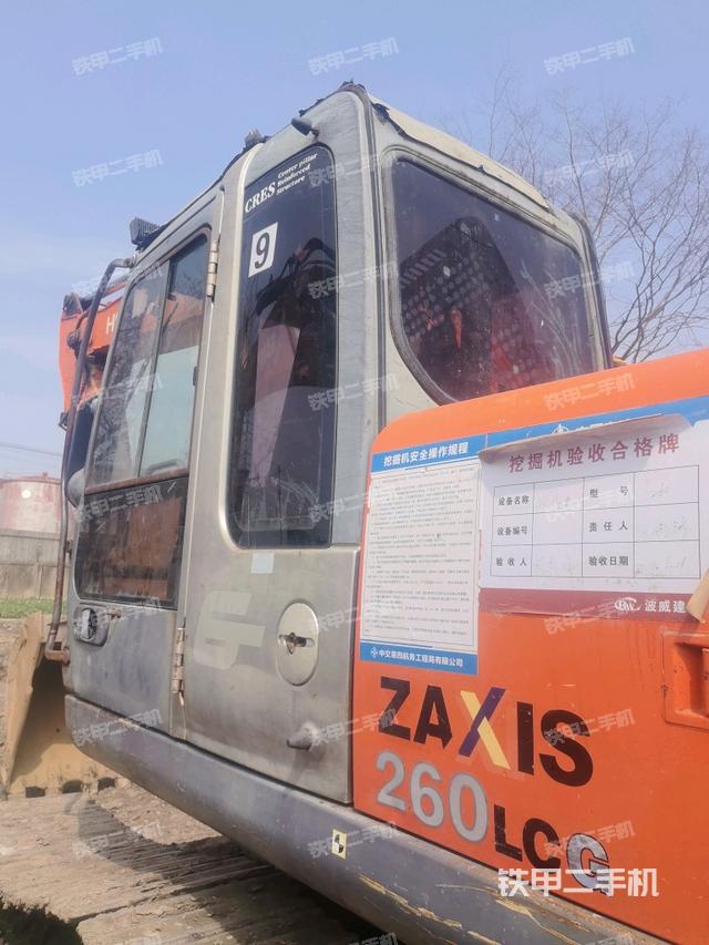 駕駛室左后45度（駕駛室部分）