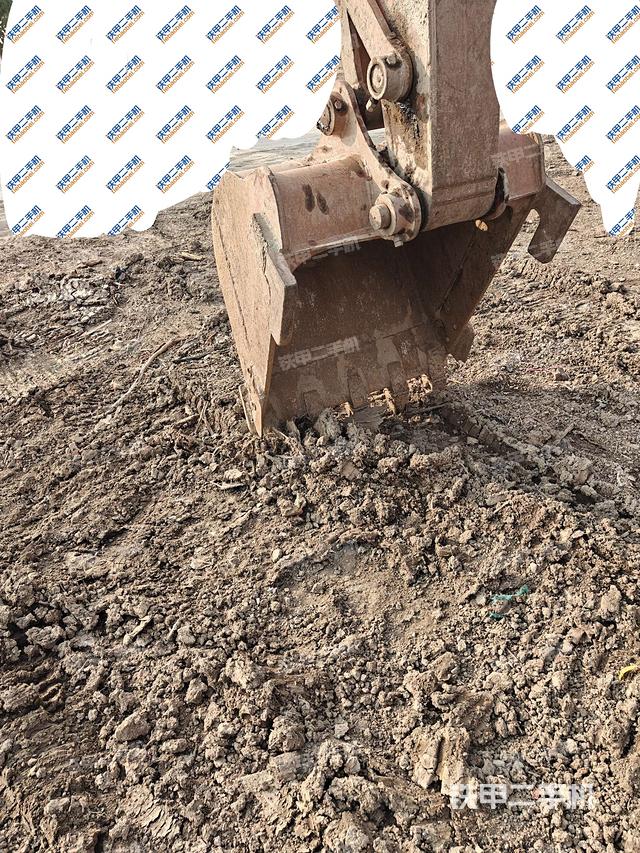 鏟斗右后整體（工作和回轉(zhuǎn)裝置）