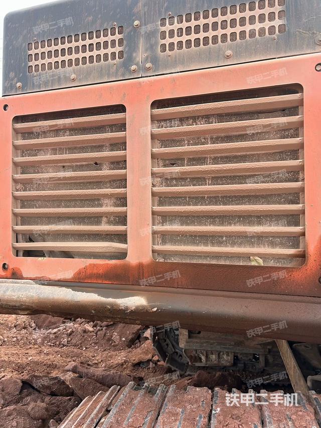 散熱器正面（大件艙室）