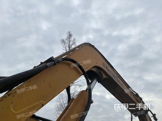 大臂整體?右側(cè)(工作和回轉(zhuǎn)裝置) 大臂整體?右側(cè)(工作和回轉(zhuǎn)裝置)