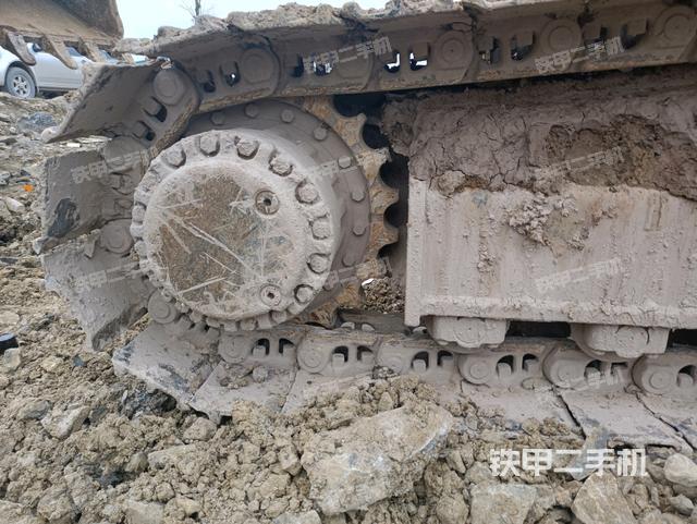 右驱动轮（行走机构）