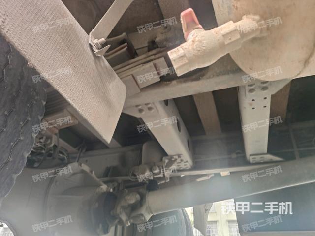 工作裝置4（工作裝置）