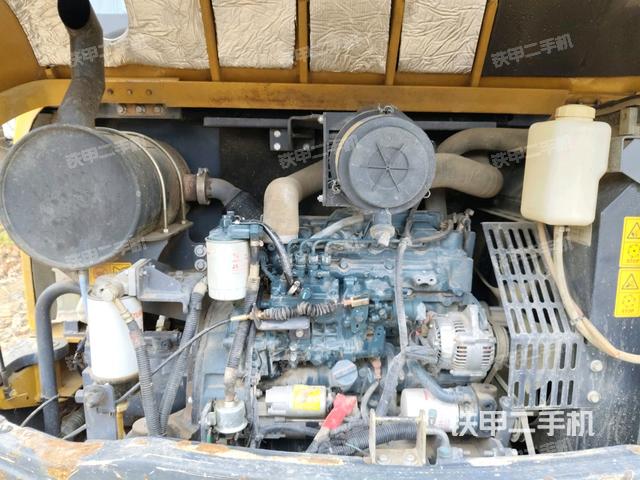 發(fā)動機室（上車部件）