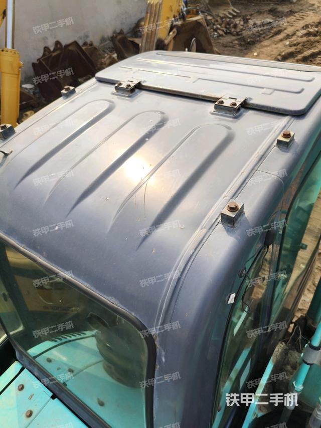 駕駛室頂部俯視（上車部件）