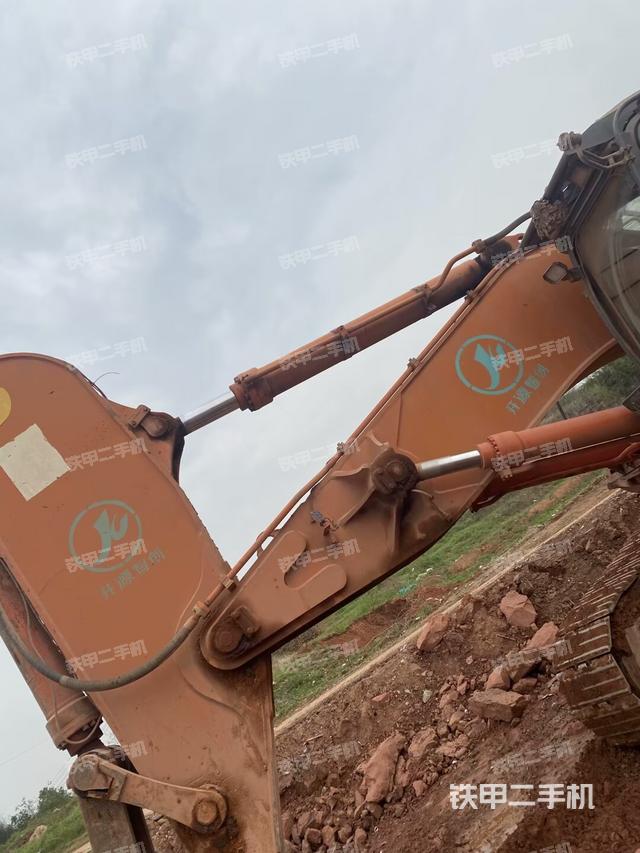 小臂整體左后（工作和回轉(zhuǎn)裝置）