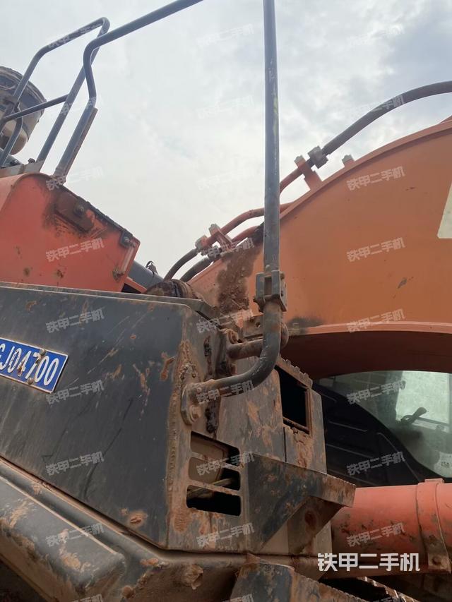 大臂根部?斜視（工作和回轉(zhuǎn)裝置）