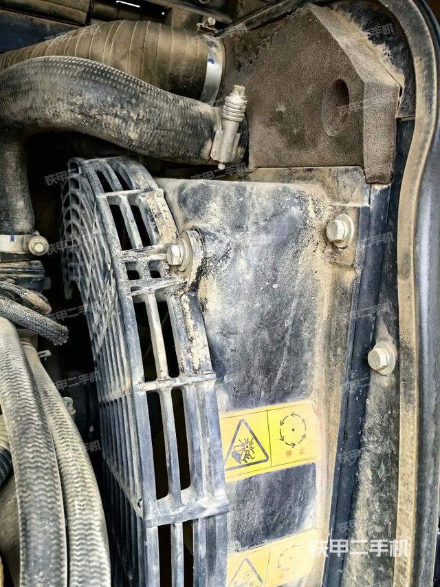 水箱+風(fēng)扇特寫(上車部件) 水箱+風(fēng)扇特寫(上車部件)