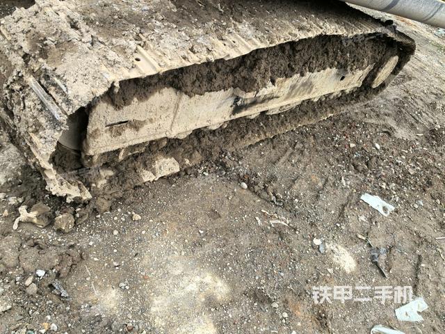 左側(cè)履帶整體?(行走機(jī)構(gòu)) 左側(cè)履帶整體?(行走機(jī)構(gòu))