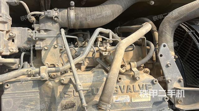 氣門室蓋螺絲特寫（上車部件）