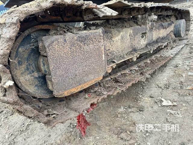 单侧履带整体（整机外观）