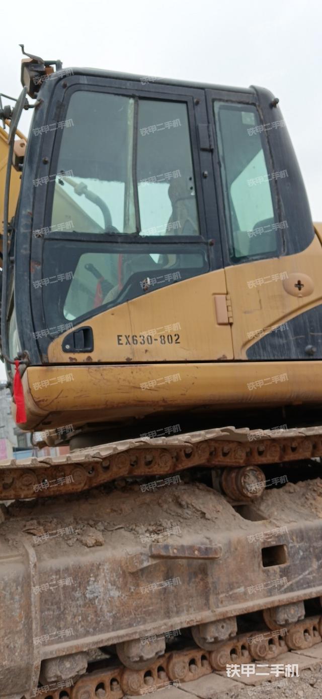 驾驶室整体（整机外观）