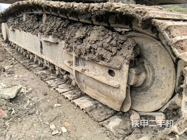 右側(cè)履帶整體（行走機構(gòu)）