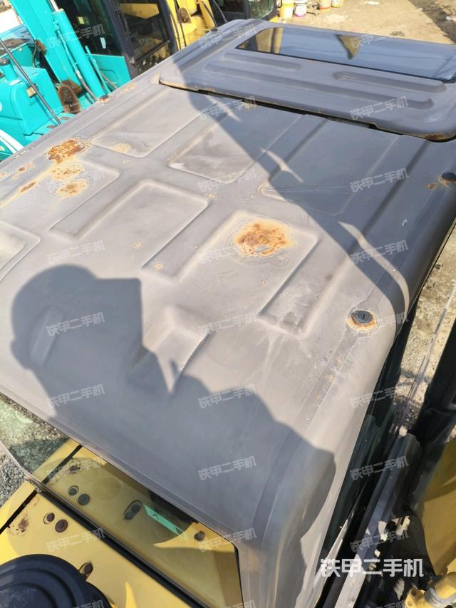 駕駛室頂部俯視（上車部件）