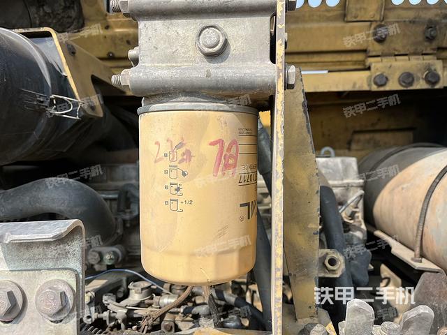 發(fā)動機整體俯視(整機外觀) 發(fā)動機整體俯視(整機外觀)