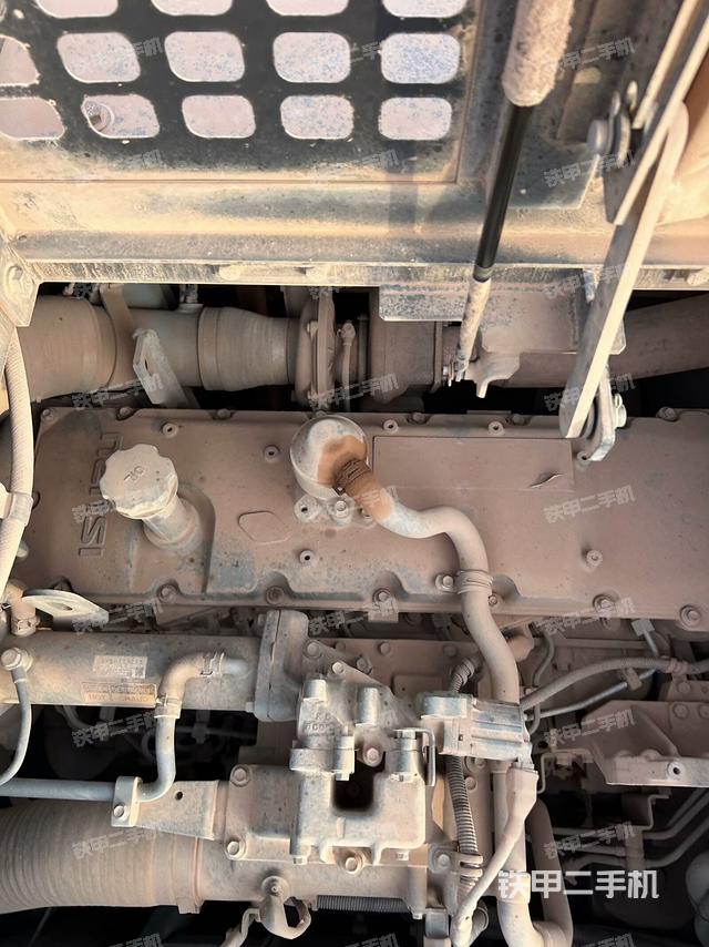 氣門室蓋螺絲特寫（上車部件）