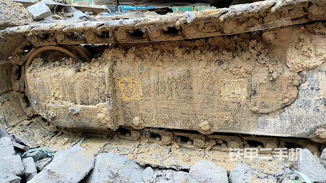 单侧履带整体（整机外观）