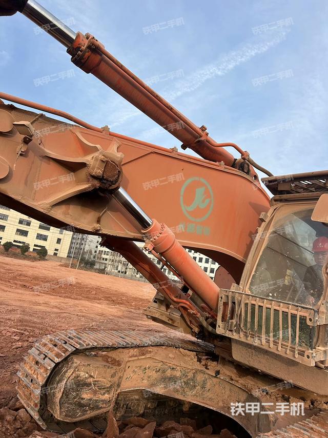 大臂整體?右側(cè)（工作和回轉(zhuǎn)裝置）