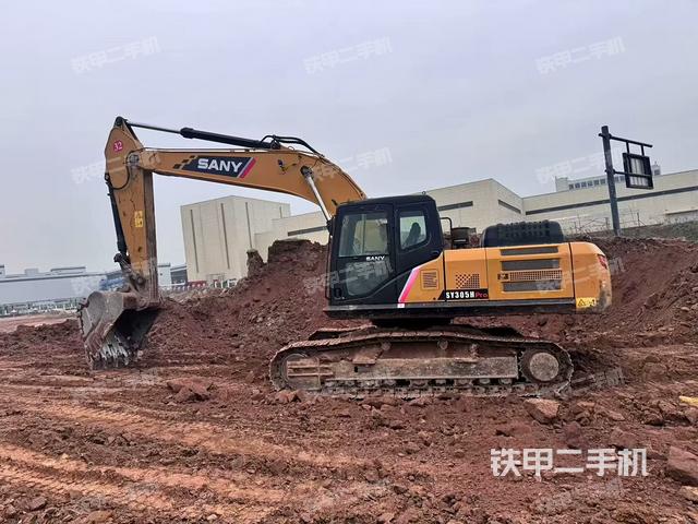 右前45(整機(jī)外觀) 右前45(整機(jī)外觀)