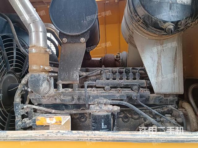 發(fā)動機(設備外觀及核心部件) 發(fā)動機(設備外觀及核心部件)