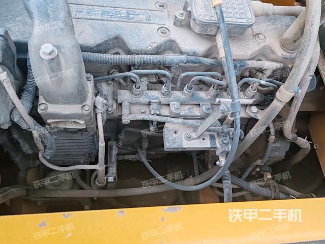 氣門室蓋螺絲特寫(上車部件) 氣門室蓋螺絲特寫(上車部件)