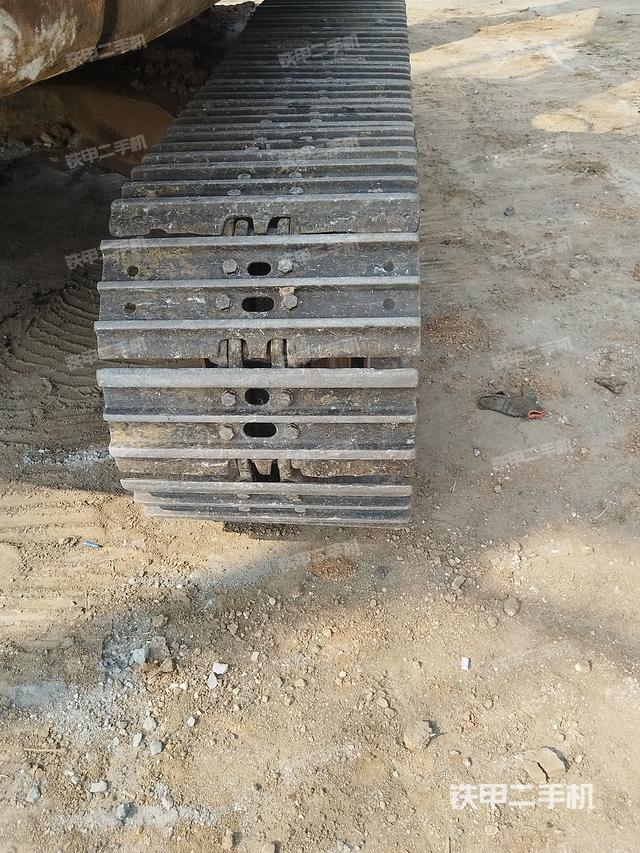 单侧履带整体（整机外观）