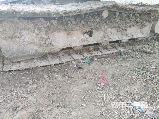 單側履帶整體(整機外觀) 單側履帶整體(整機外觀)