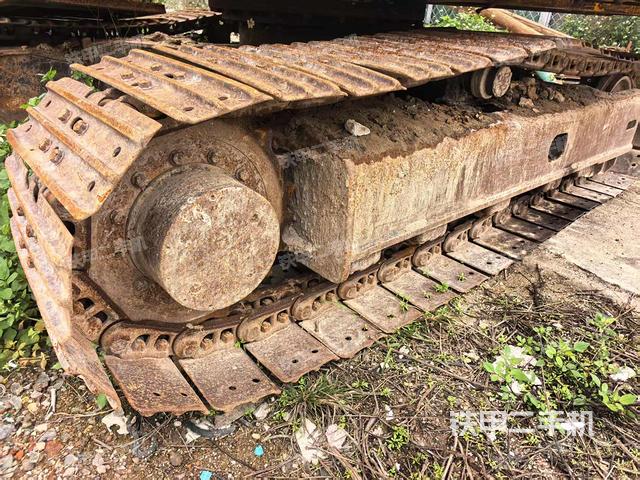 單側(cè)履帶整體（整機(jī)外觀）