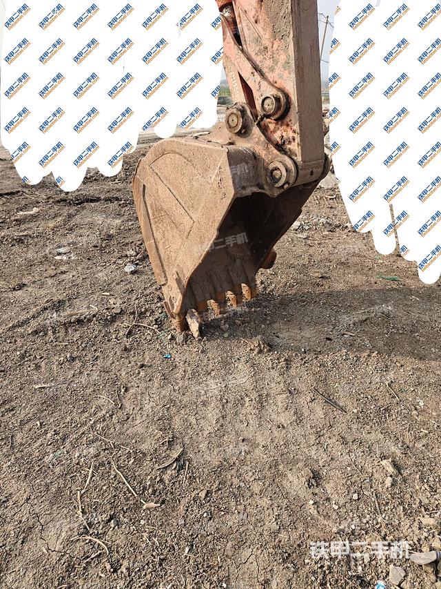 鏟斗右后整體（工作和回轉(zhuǎn)裝置）