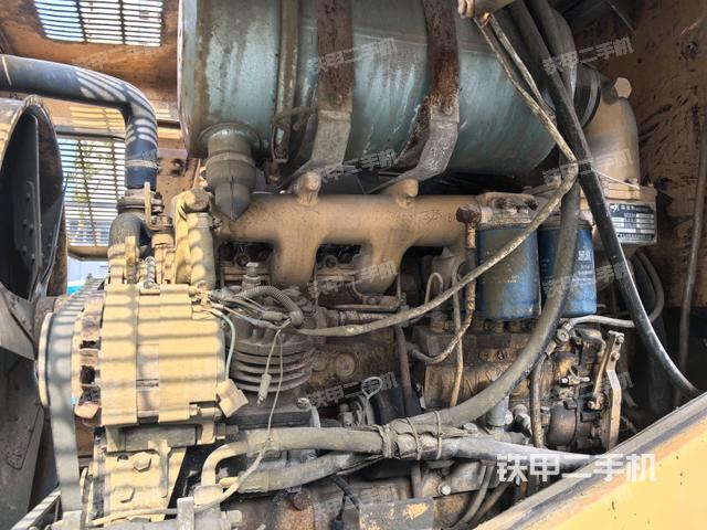 發(fā)動機(jī)左側(cè)(整機(jī)外觀及大件) 發(fā)動機(jī)左側(cè)(整機(jī)外觀及大件)