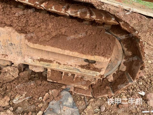 右側(cè)行走馬達蓋板（行走機構(gòu)）