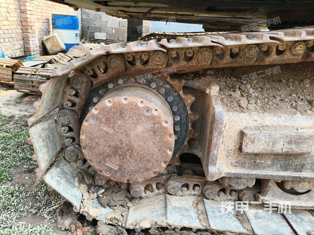 右驅(qū)動輪（行走機構）