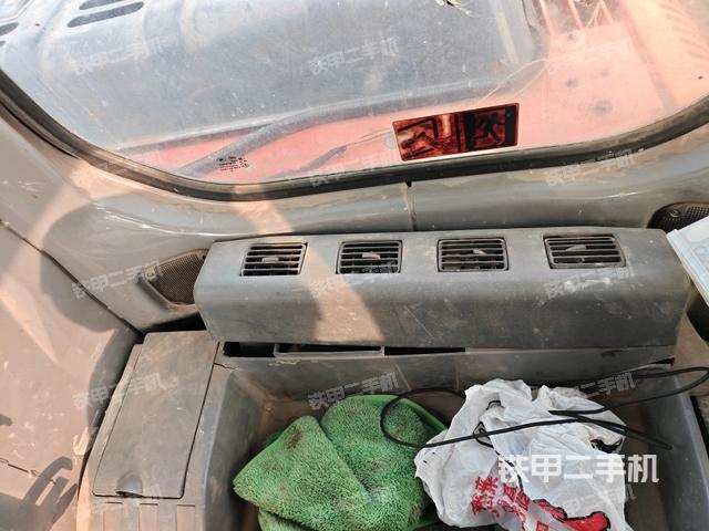 座椅后部（駕駛室部分）