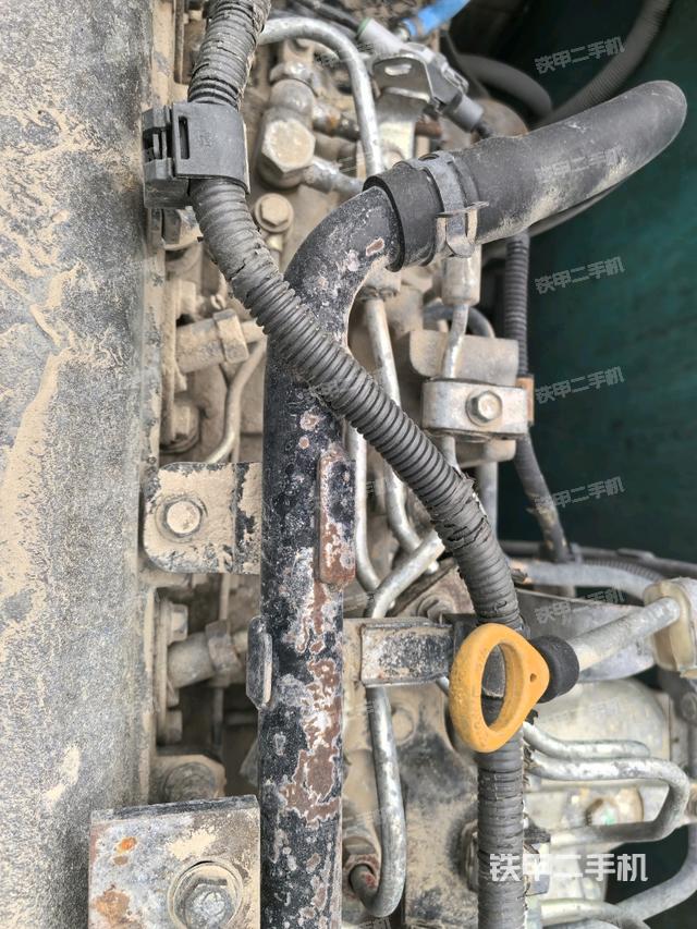 氣門室蓋螺絲特寫（上車部件）